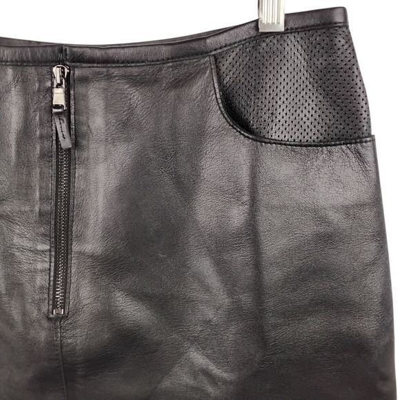 Eccoci‎ Black Vintage Leather Zip Front Skirt with Raw Hem - Size 8 - Picture 4 of 10